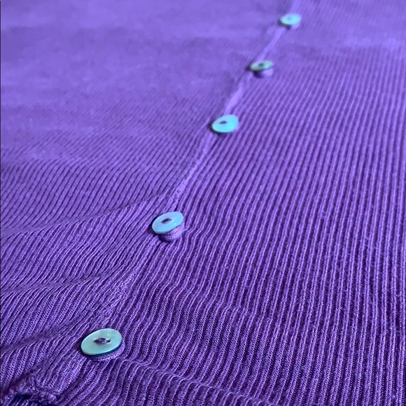 AE plum abalone button tank - Picture 3 of 5